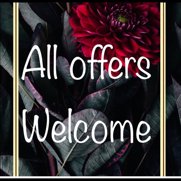 Meet your Posher, Lola - Picture 2 of 2